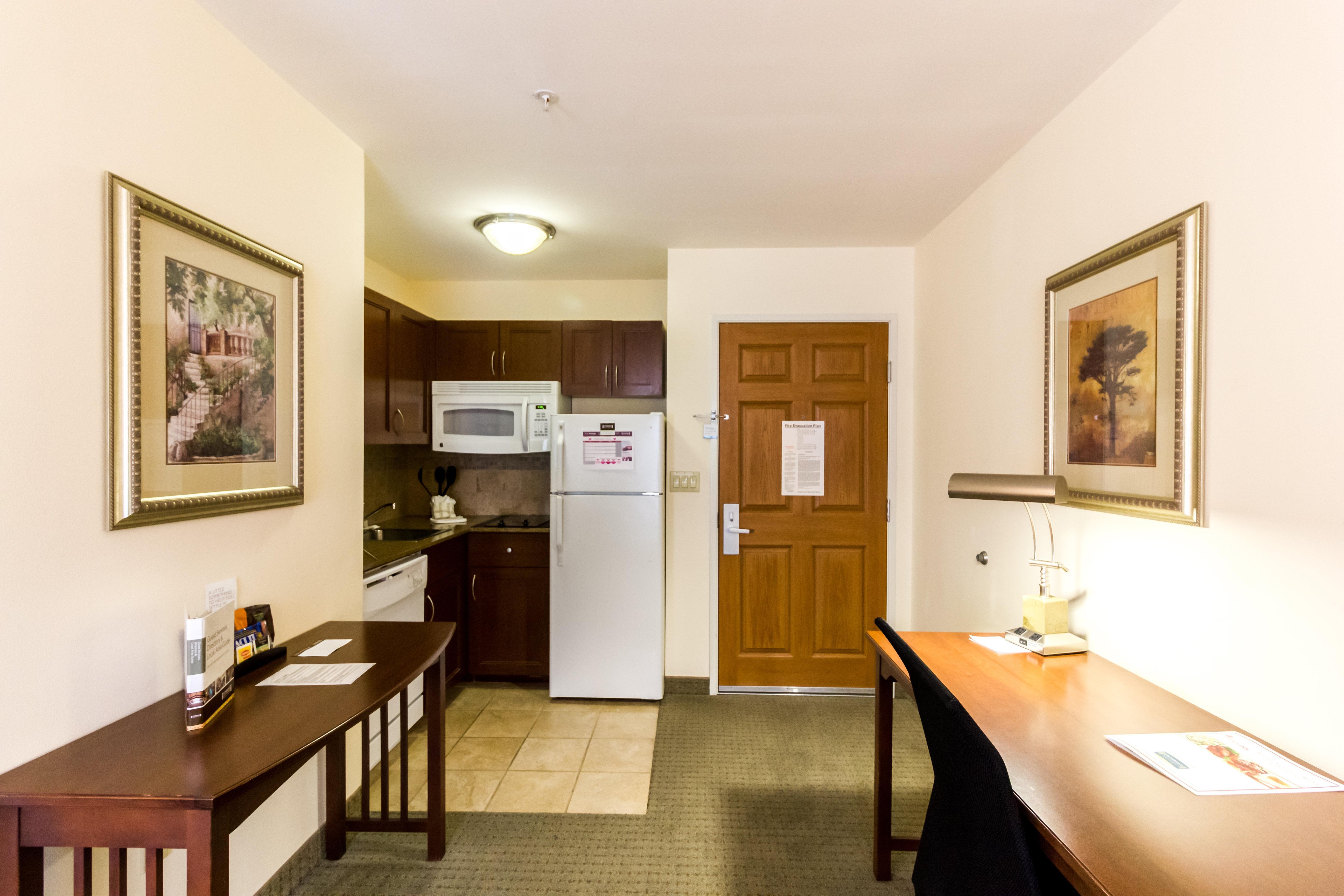 Staybridge Suites Austin Airport By Ihg Kültér fotó