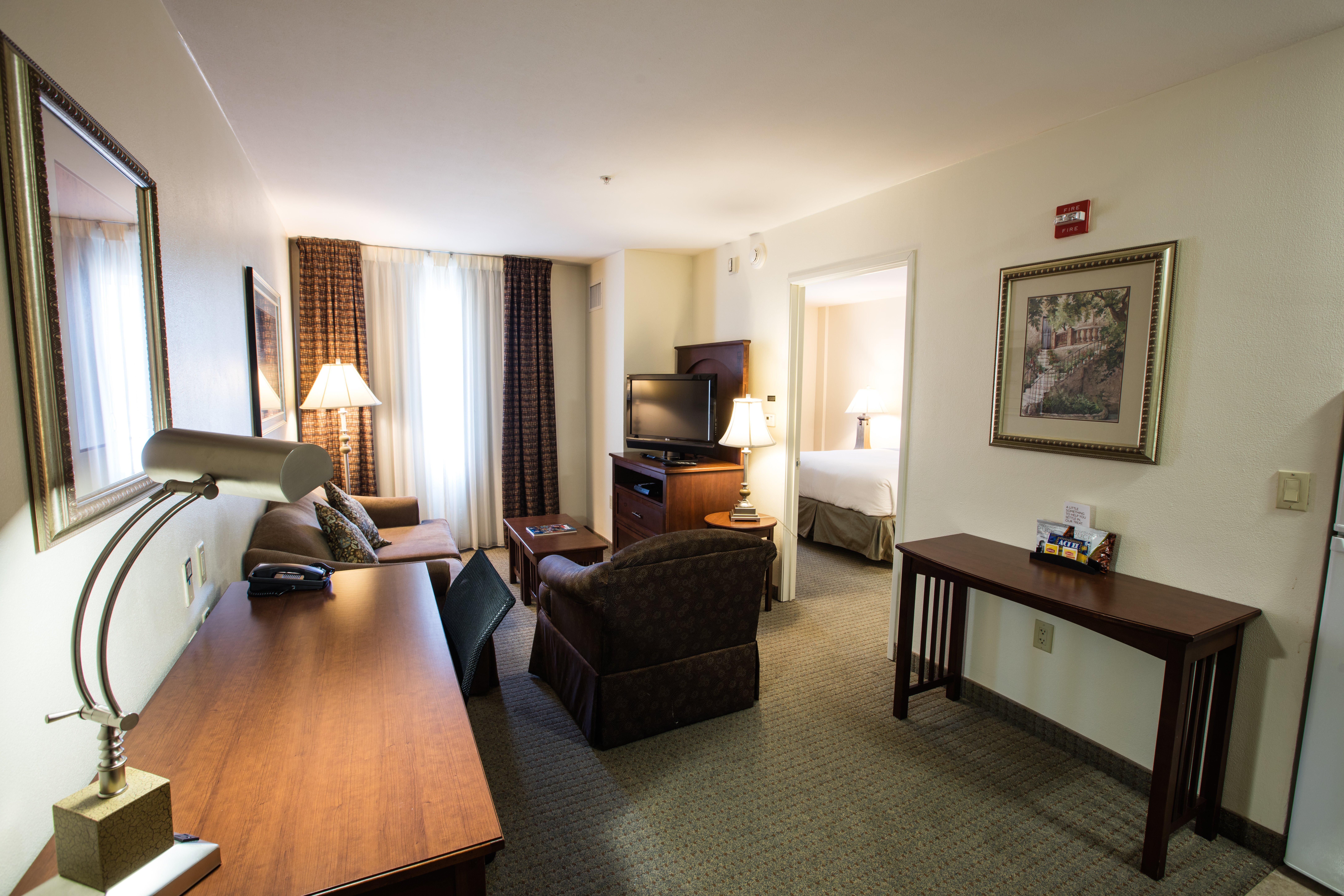 Staybridge Suites Austin Airport By Ihg Kültér fotó