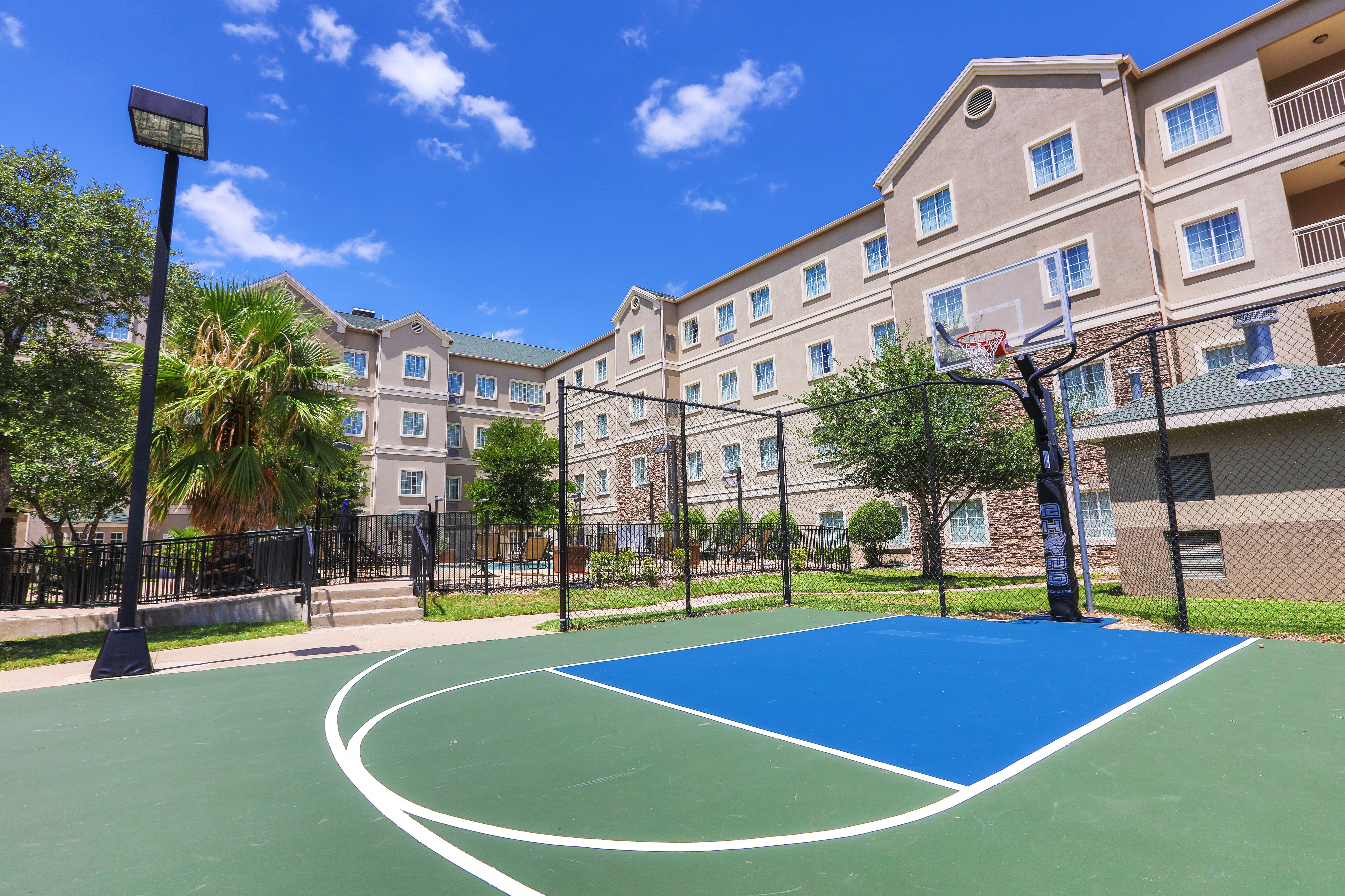 Staybridge Suites Austin Airport By Ihg Kültér fotó